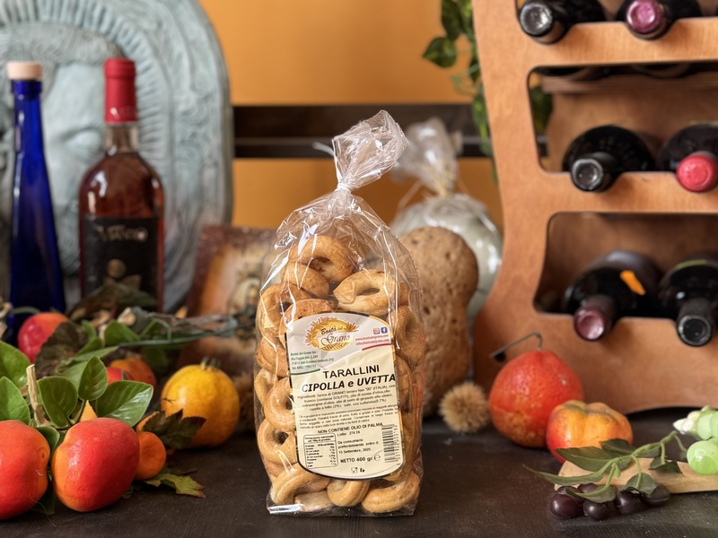 Onion and raisins taralli